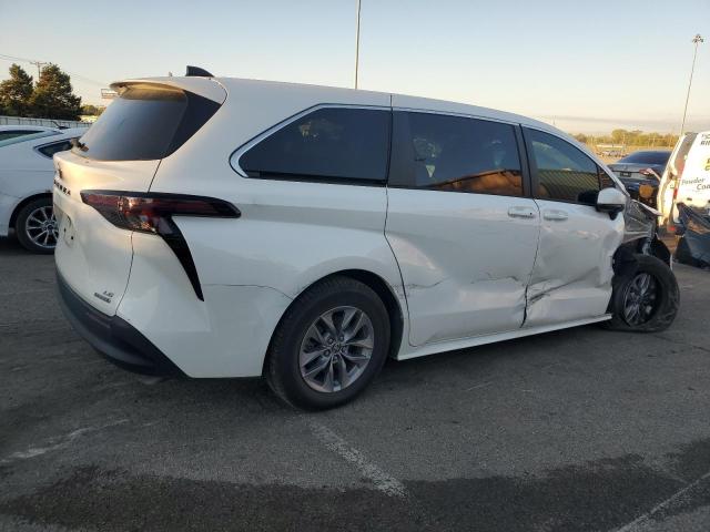 5TDKRKECXPS162707 - 2023 TOYOTA SIENNA LE თეთრი ფოტო 3