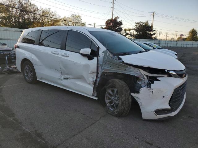 5TDKRKECXPS162707 - 2023 TOYOTA SIENNA LE თეთრი ფოტო 4