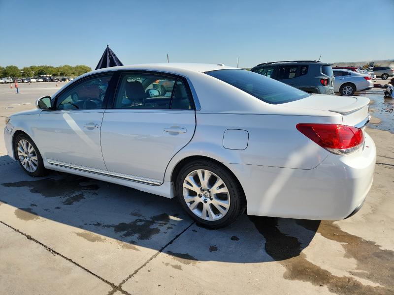 4T1BK3DBXBU392072 - 2011 TOYOTA AVALON BASE Biały zdjęcie 2