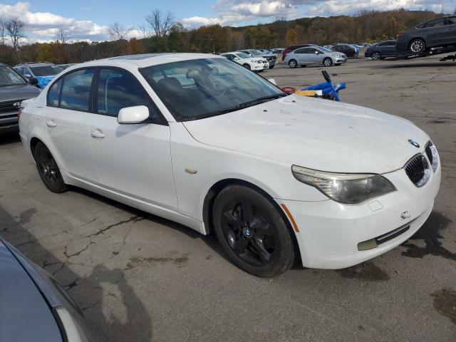 WBANV93538CW51035 - 2008 BMW 5 SERIES XI WHITE photo 4