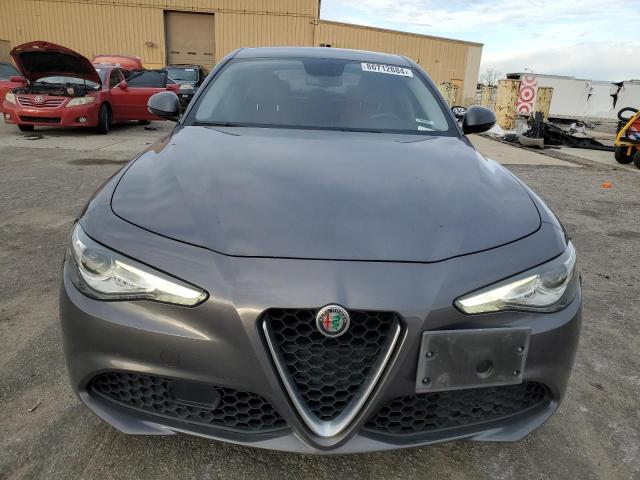 ZARFAEDN4H7531138 - 2017 ALFA ROMEO GIULIA Q4 ნაცრისფერი ფოტო 5