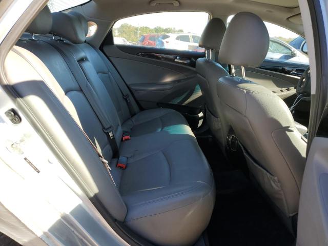 5NPEC4AC5DH504436 - 2013 HYUNDAI SONATA SE SILVER photo 10