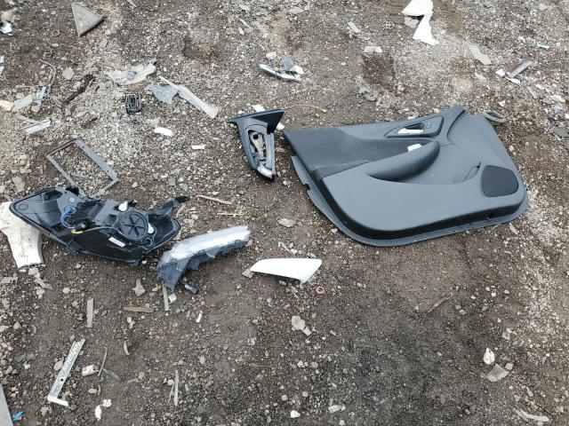 1G1ZE5ST1HF274712 - 2017 CHEVROLET MALIBU LT WHITE photo 12