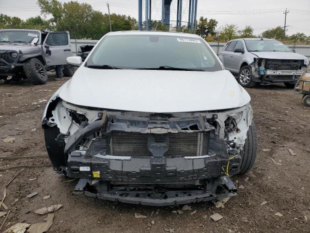 1G1ZE5ST1HF274712 - 2017 CHEVROLET MALIBU LT WHITE photo 5