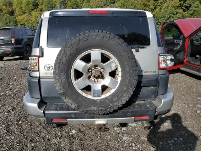 JTEBU4BF4AK078594 - 2010 TOYOTA FJ CRUISER SILVER photo 6