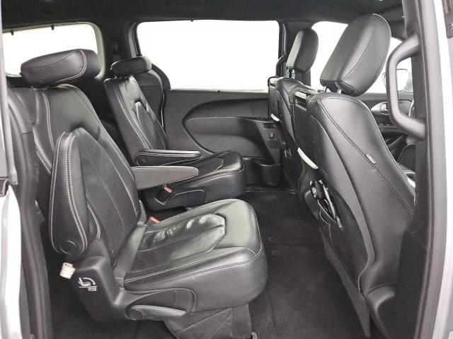 2C4RC1EG9JR332696 - 2018 CHRYSLER PACIFICA TOURING L PLUS WHITE photo 11