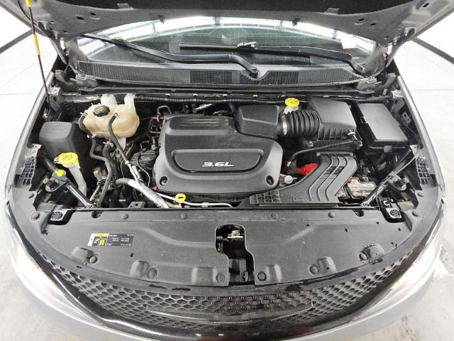 2C4RC1EG9JR332696 - 2018 CHRYSLER PACIFICA TOURING L PLUS WHITE photo 12