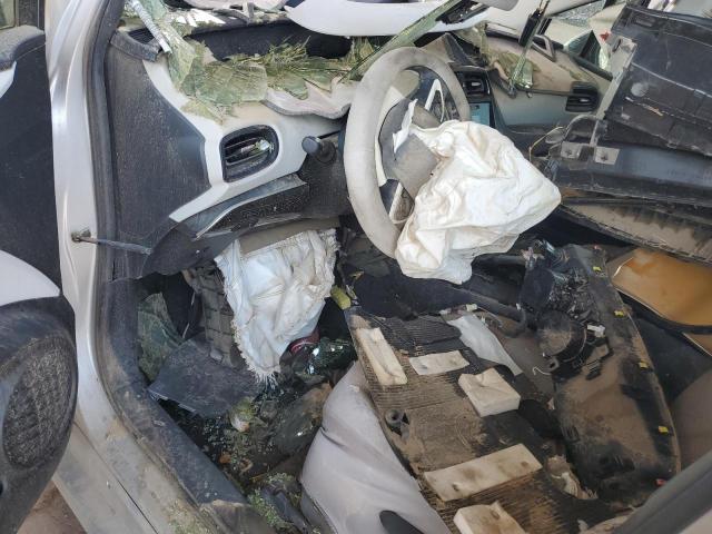 JTDKARFU2J3545699 - 2018 TOYOTA PRIUS SILVER photo 14