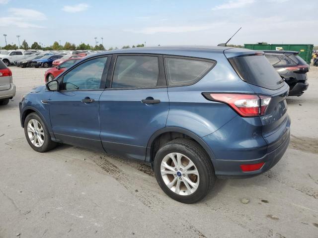 1FMCU0F7XJUC28521 - 2018 FORD ESCAPE S أزرق صورة 2