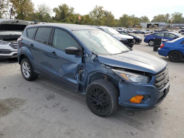 1FMCU0F7XJUC28521 - 2018 FORD ESCAPE S أزرق صورة 4