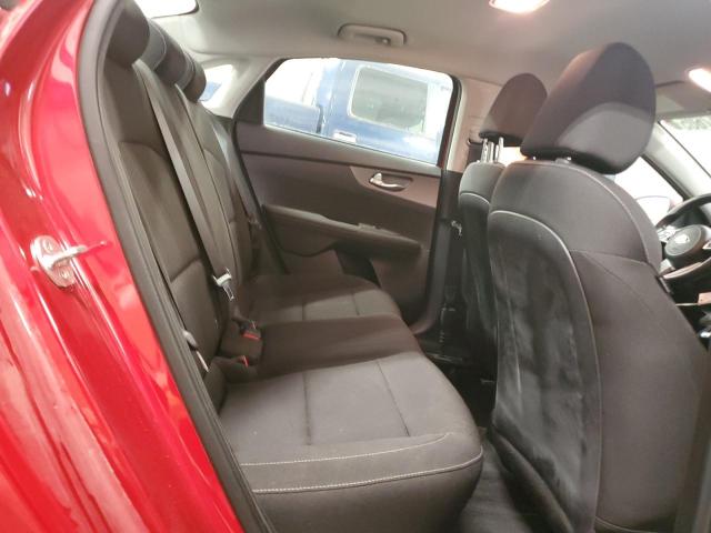 3KPF24AD9ME390185 - 2021 KIA FORTE FE RED photo 10