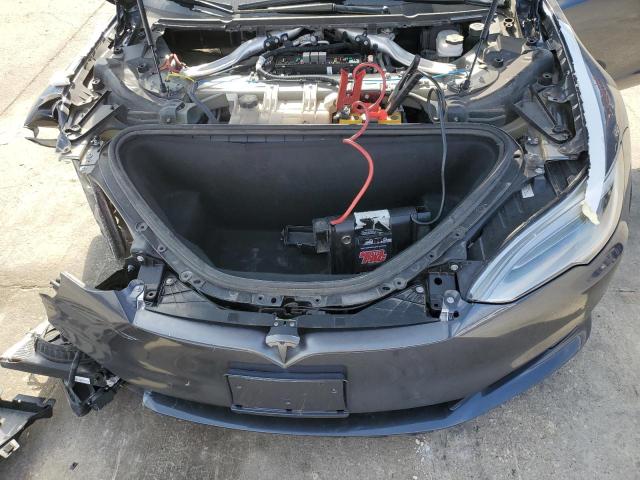 5YJSA1E29LF391581 - 2020 TESLA MODEL S GRAY photo 11