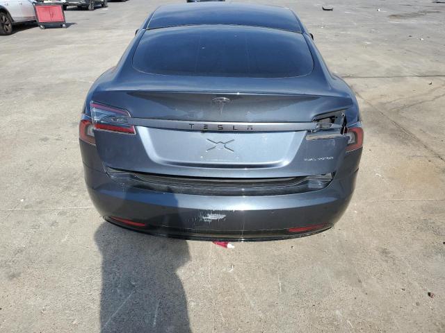 5YJSA1E29LF391581 - 2020 TESLA MODEL S GRAY photo 6