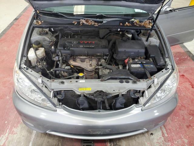 4T1BE32K75U620317 - 2005 TOYOTA CAMRY LE 银色 照片 12