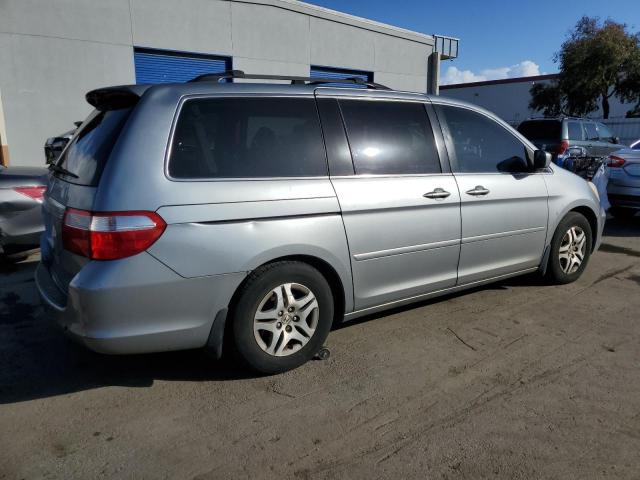 5FNRL38666B072548 - 2006 HONDA ODYSSEY EXL SILVER photo 3