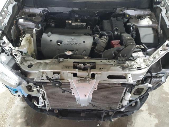4A4AP3AU1FE016456 - 2015 MITSUBISHI OUTLANDER SPORT ES Gümüş foto 12