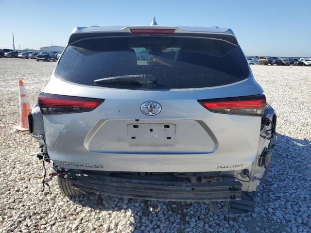 5TDGZRBH2LS513876 - 2020 TOYOTA HIGHLANDER XLE SILVER photo 6
