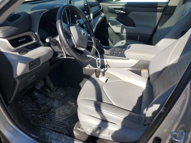 5TDGZRBH2LS513876 - 2020 TOYOTA HIGHLANDER XLE SILVER photo 7