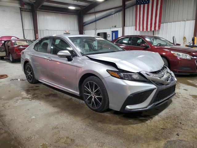 4T1S11AK2PU736173 - 2023 TOYOTA CAMRY SE NIGHT SHADE SILVER photo 4