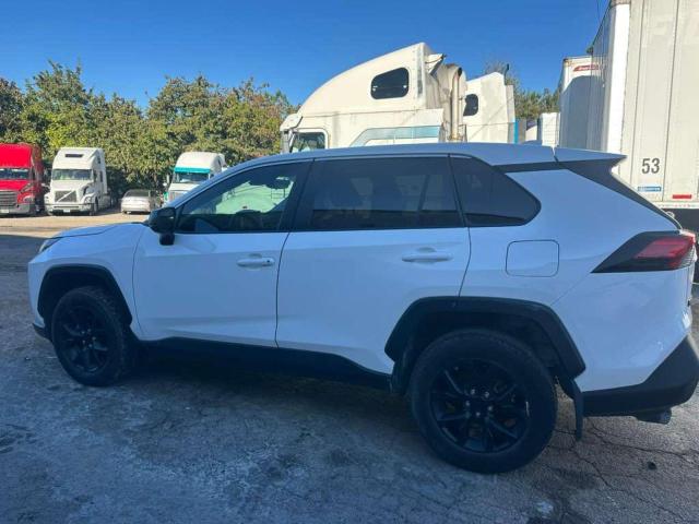 2T3H1RFV5PC241129 - 2023 TOYT RAV4 LE WHITE photo 13