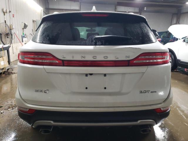 5LMCJ2D98JUL04694 - 2018 LINCOLN MKC SELECT Weiß Foto 6