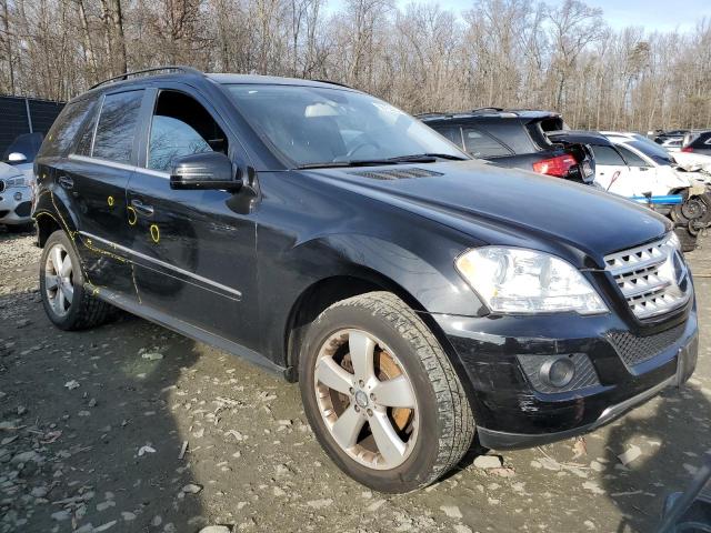4JGBB8GBXBA645773 - 2011 MERCEDES-BENZ ML 350 4MATIC BLACK photo 4