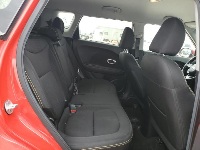 KNDJP3A53F7789918 - 2015 KIA SOUL + RED photo 11