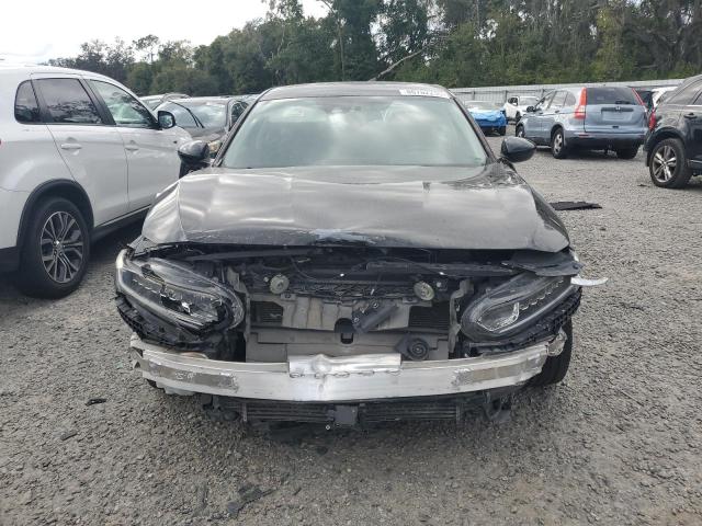 1HGCV1F17JA238140 - 2018 HONDA ACCORD LX Schwarz Foto 5