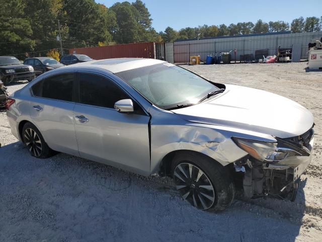 1N4AL3AP5JC234679 - 2018 NISSAN ALTIMA 2.5 Silber Foto 4