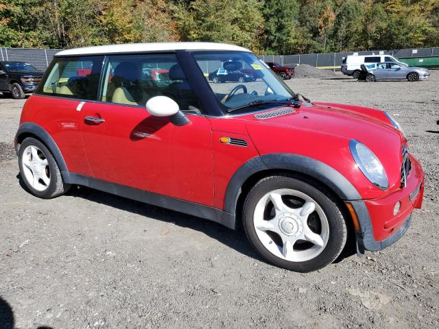 WMWRC33403TE18754 - 2003 MINI COOPER RED photo 4