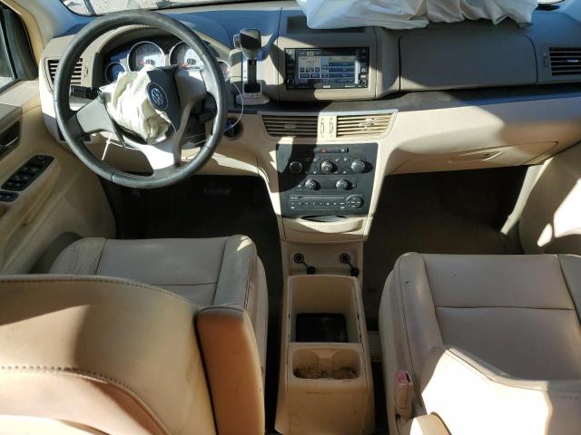 2V4RW3D17AR231176 - 2010 VOLKSWAGEN ROUTAN SE BLACK photo 8