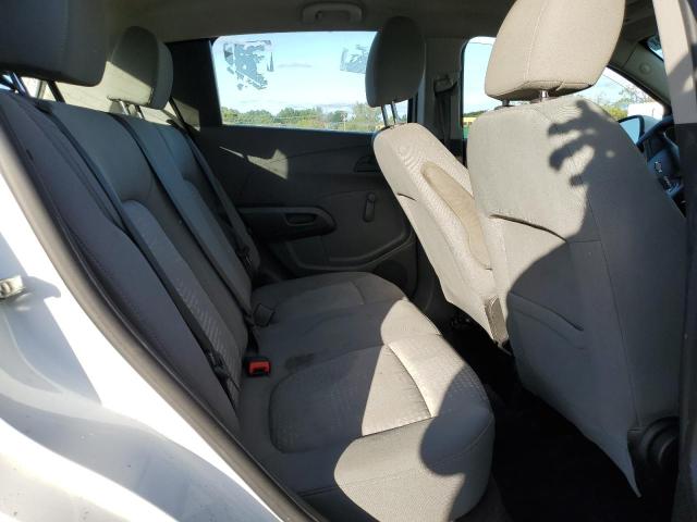 1G1JA6SG5F4186031 - 2015 CHEVROLET SONIC LS WHITE photo 10