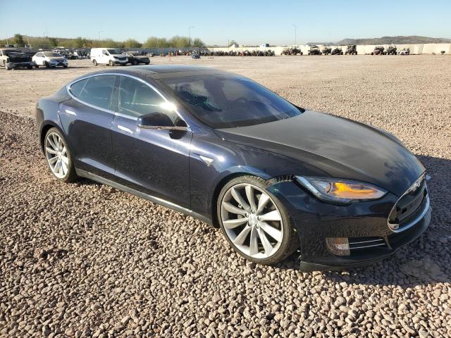 5YJSA1CP8DFP05818 - 2013 TESLA MODEL S BLUE photo 4