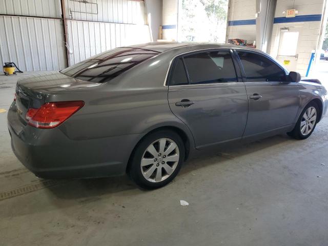 4T1BK36BX5U018563 - 2005 TOYOTA AVALON XL GREEN photo 3