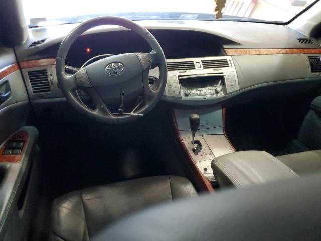 4T1BK36BX5U018563 - 2005 TOYOTA AVALON XL GREEN photo 8