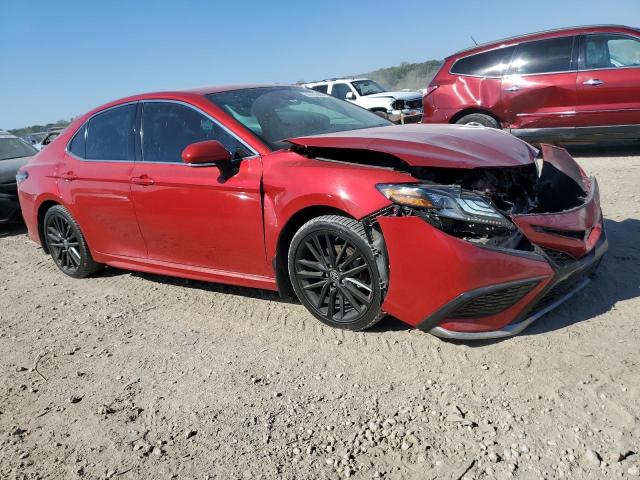 4T1K61AK1PU107764 - 2023 TOYOTA CAMRY XSE 勃艮第红 照片 4