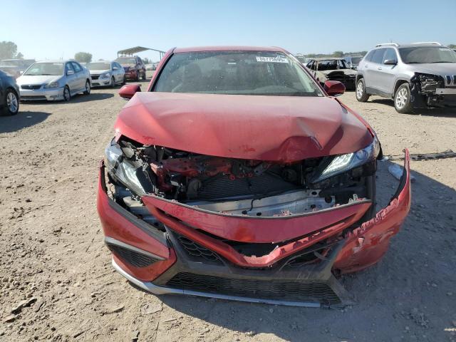 4T1K61AK1PU107764 - 2023 TOYOTA CAMRY XSE 勃艮第红 照片 5