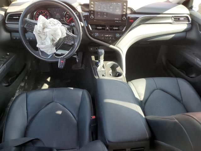 4T1K61AK1PU107764 - 2023 TOYOTA CAMRY XSE 勃艮第红 照片 8