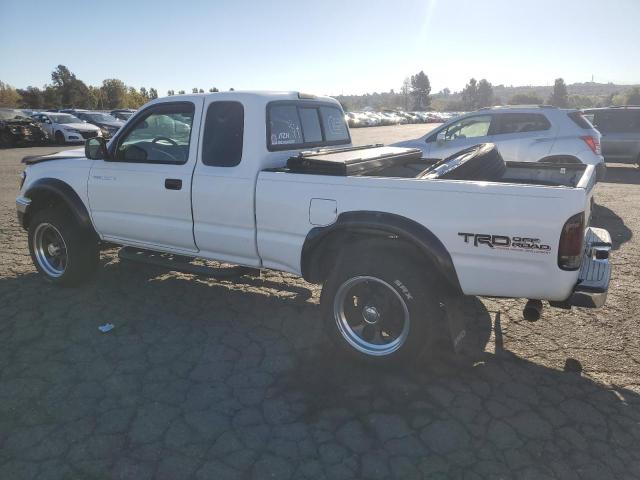 5TEWN72N51Z840936 - 2001 TOYOTA TACOMA XTRACAB WHITE photo 2