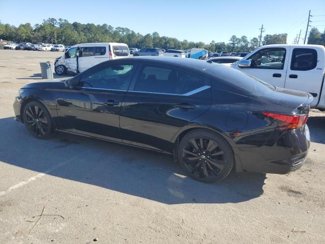 1N4BL4CV1NN307840 - 2022 NISSAN ALTIMA SR შავი ფოტო 2