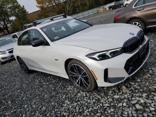 3MW39FS0XP8D10785 - 2023 BMW 330XE WHITE photo 4