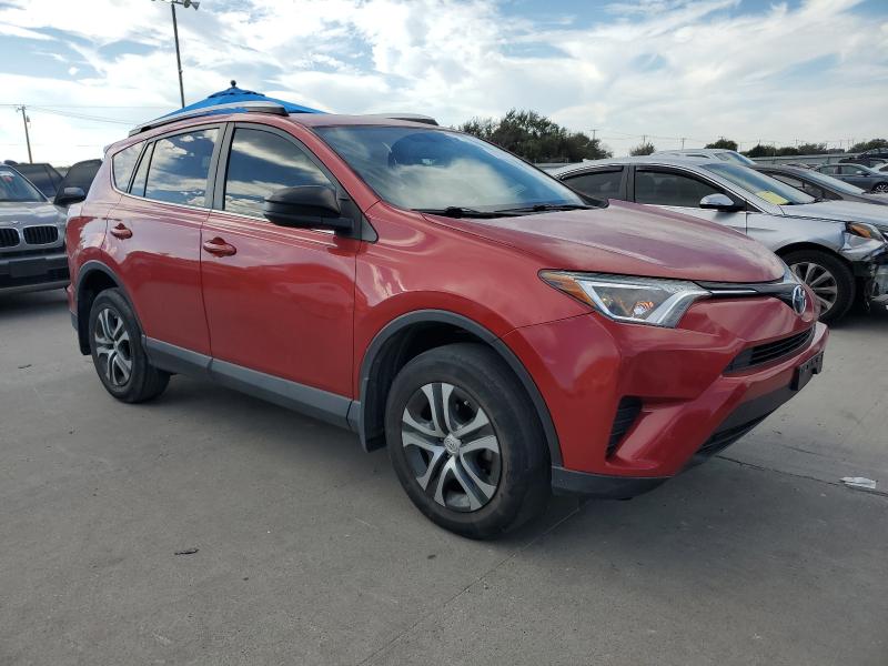 JTMZFREV6GJ062912 - 2016 TOYOTA RAV4 LE Bordeaux Foto 4