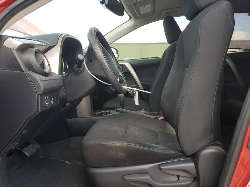 JTMZFREV6GJ062912 - 2016 TOYOTA RAV4 LE Bordeaux Foto 7