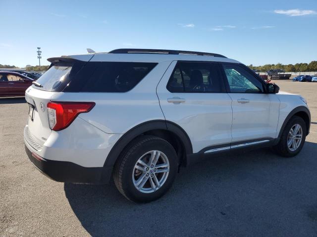 1FMSK8DH9RGA17249 - 2024 FORD EXPLORER XLT Blanco foto 3