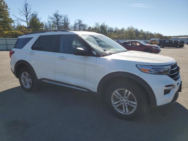 1FMSK8DH9RGA17249 - 2024 FORD EXPLORER XLT Blanco foto 4