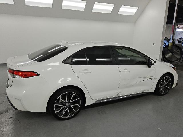 JTDS4MCE6NJ087139 - 2022 TOYOTA COROLLA SE Ақ фото 3