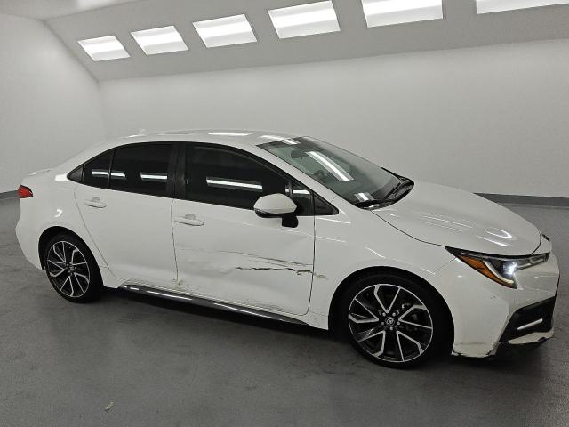 JTDS4MCE6NJ087139 - 2022 TOYOTA COROLLA SE Ақ фото 4