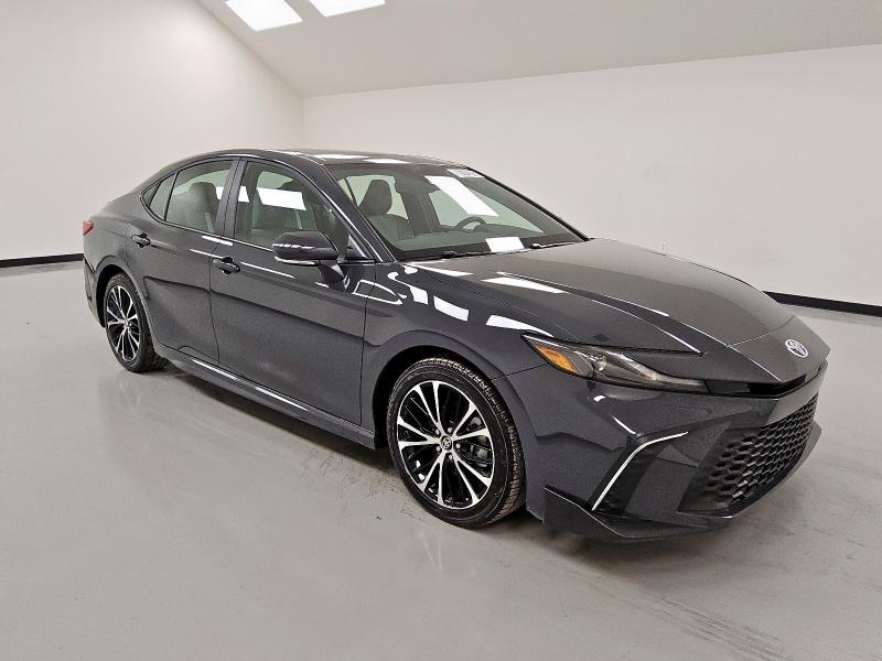 4T1DAACK7SU173605 - 2025 TOYOTA CAMRY XSE GRAY photo 4