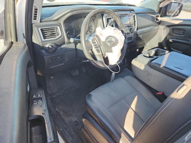 1N6AA1R76HN555912 - 2017 NISSAN TITAN S WHITE photo 8
