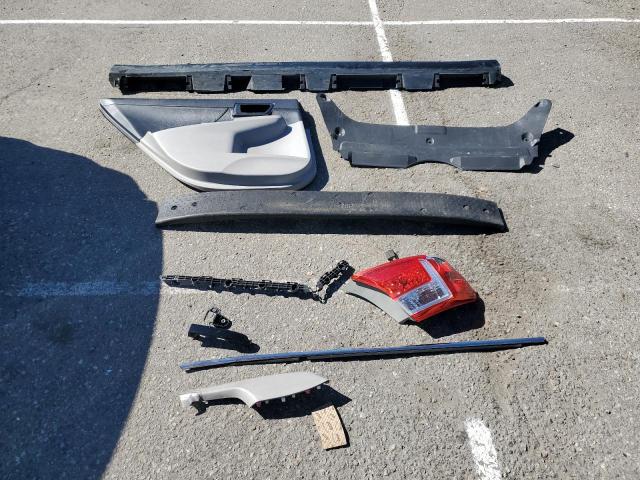 4T1BF1FK0DU644095 - 2013 TOYOTA CAMRY L BLACK photo 12